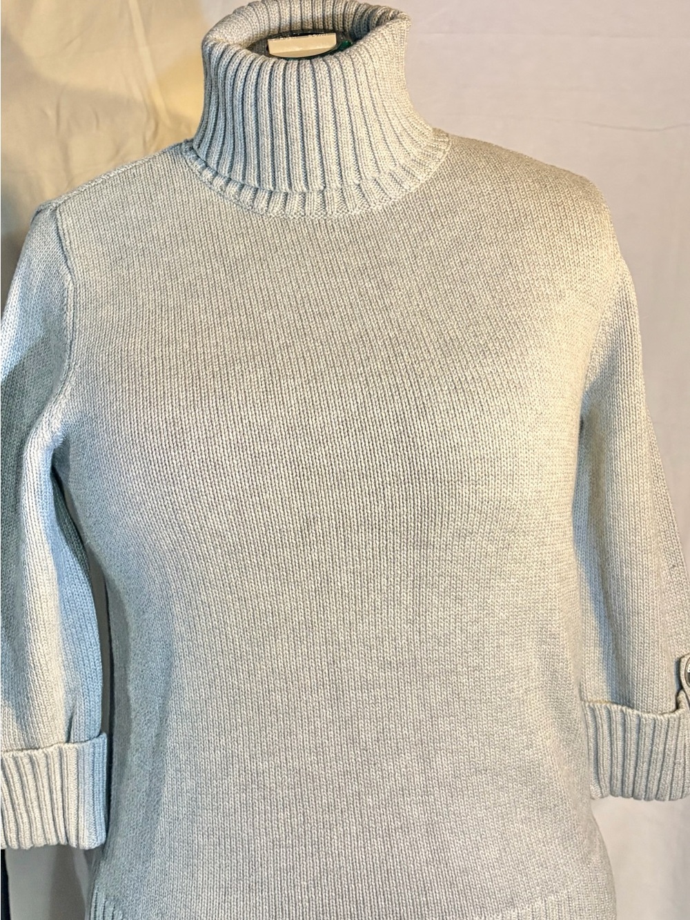 Jones New York Signature Light Gray Scoop Neck Knit Sweater